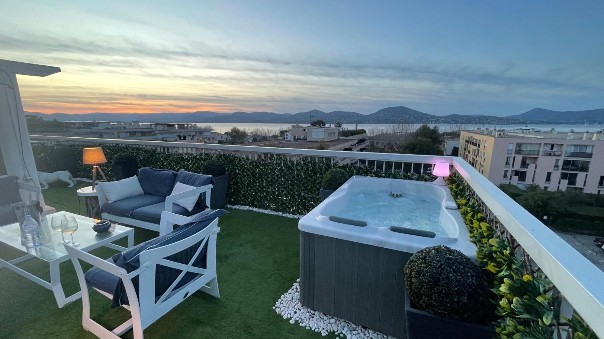 Saint Tropez Sea View Penthouse Apartment Exterior photo